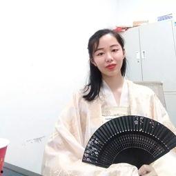 白鹿进娱乐圈是为了吃瓜,只为品尝娱乐圈的“瓜香”  第1张